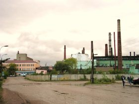 Мертвый завод в Никольске. Фото: В. Шамаев для Каспарова.Ru