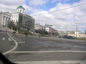 Боровицкая полощадь Москвы. Фото с сайта www.content.foto.mail.ru