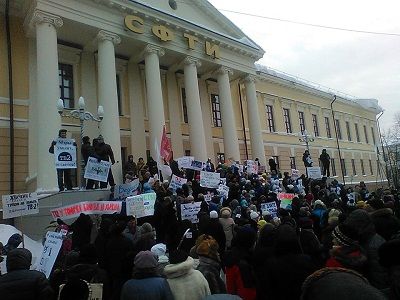 Массовая акция в защиту ТВ-2, Томск, 14.12.14. Источник - ФБ "Томск: свободый взгляд"