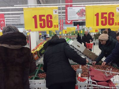 Продуктовый универсам. Источник - maxim-nm.livejournal.com