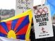 Демонстранты с флагами Тибета и Уйгуристана, Сидней, 23.06.21. Фото: Getty images