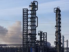 Нефтеперерабатывающий завод (НПЗ). Фото: t.me/moscowtimes_ru